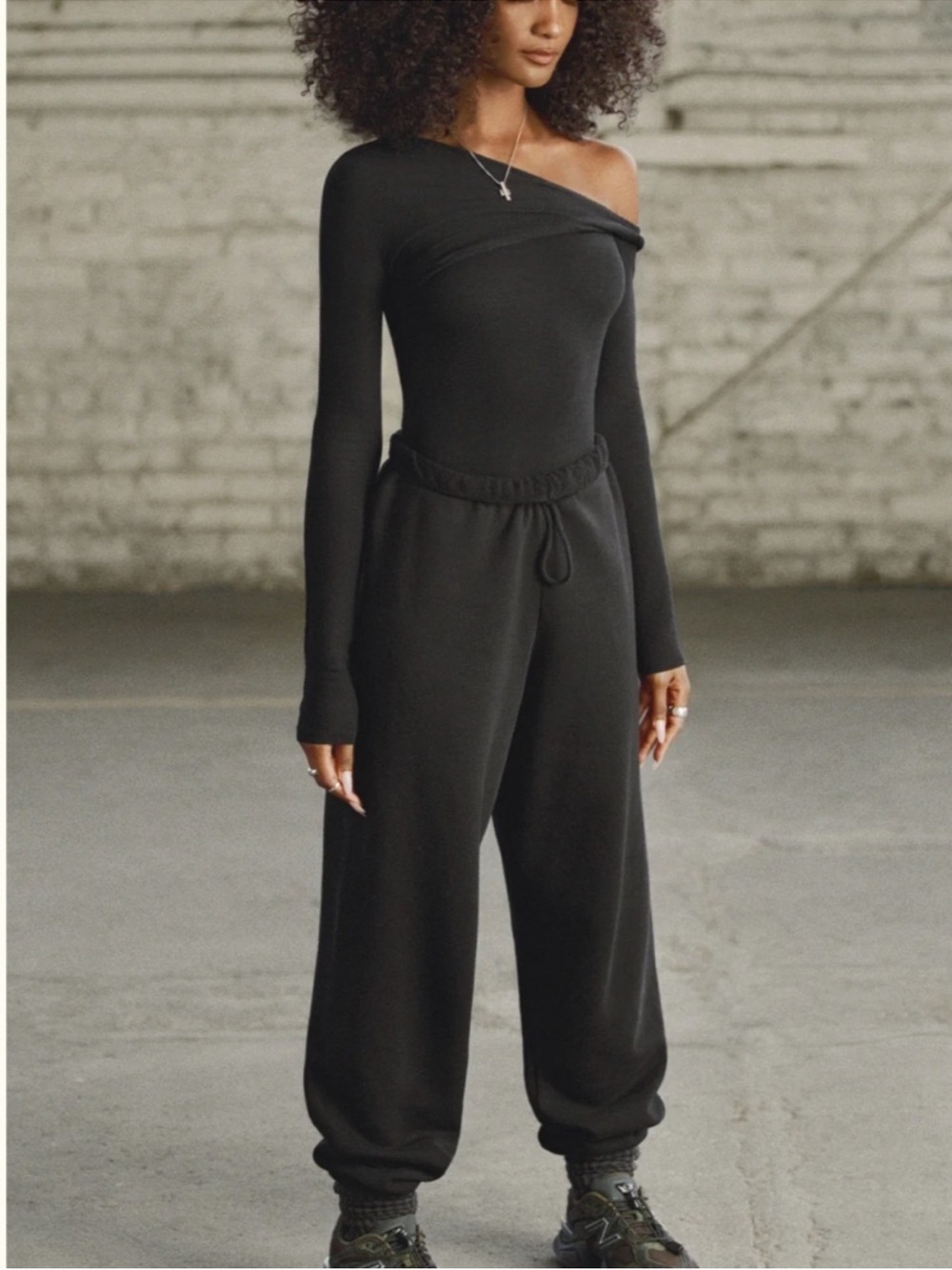 ♡ Joah Brown Oversized Jogger Black French Terry - Picture 6 of 15